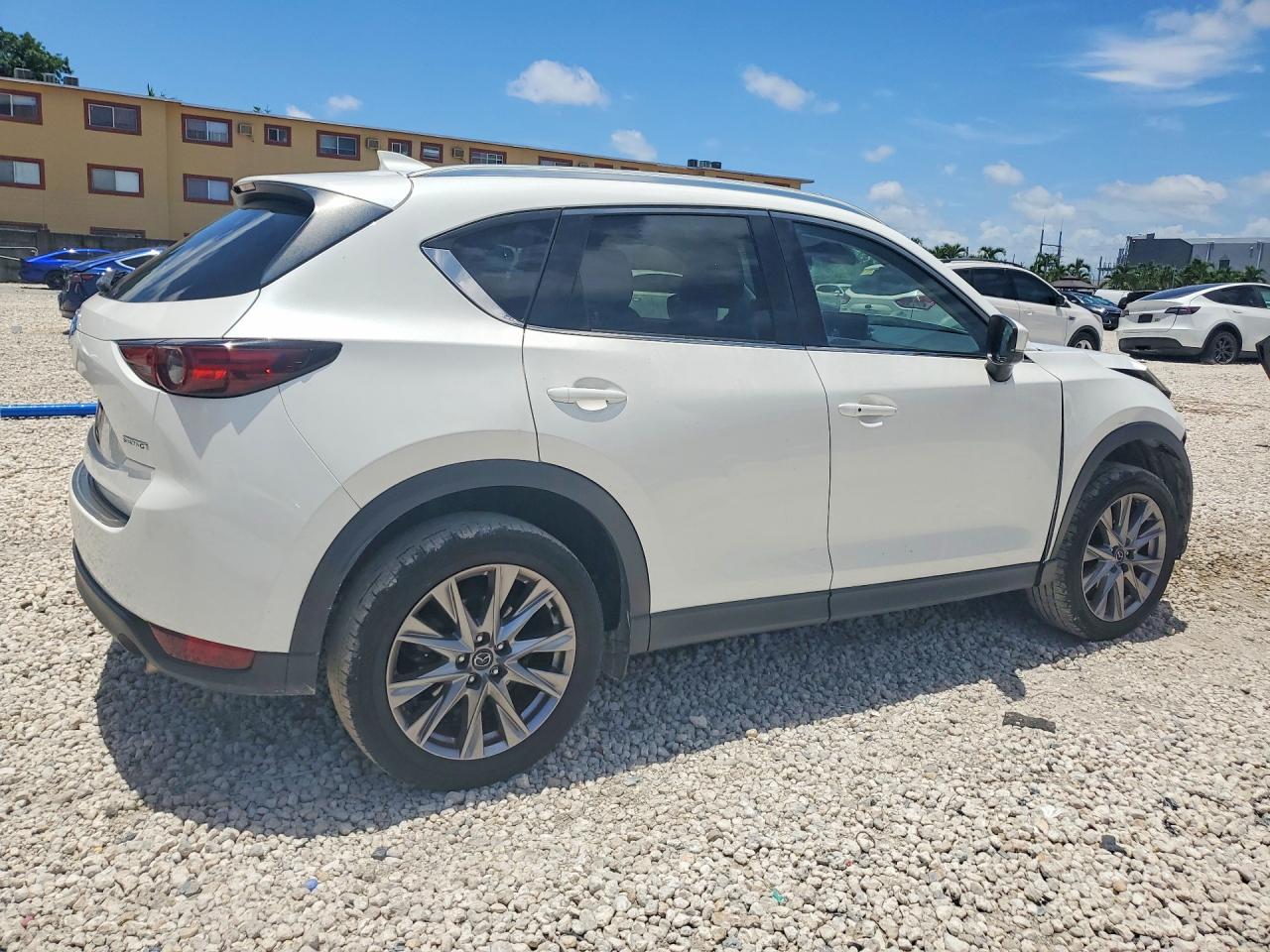 2021 MAZDA CX-5 Grand Touring