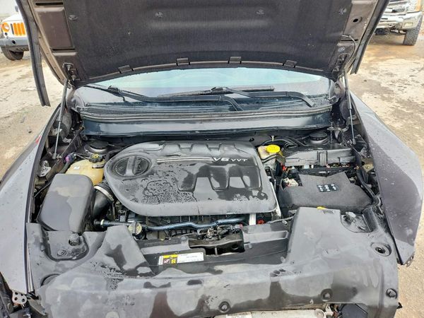 2018 JEEP CHEROKEE Latitude Plus — Engine bay