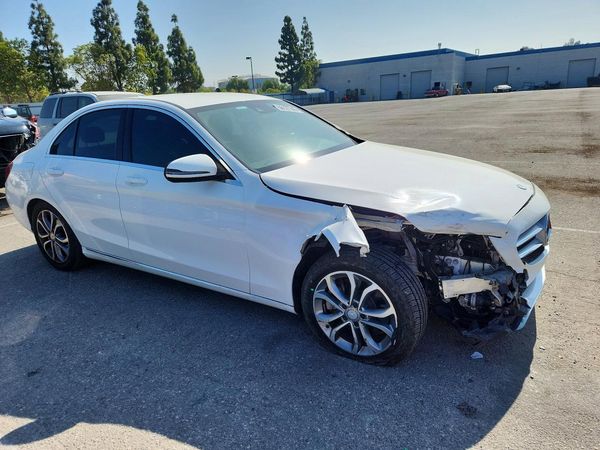 2016 MERCEDES-BENZ C C300