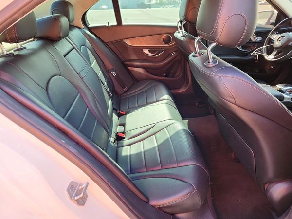 2016 MERCEDES-BENZ C C300