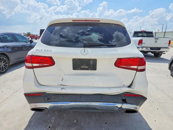 2016 MERCEDES-BENZ GLC GLC300