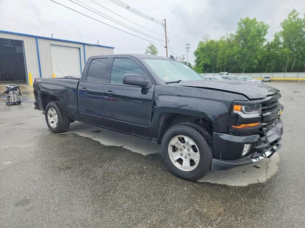 2017 CHEVROLET SILVERADO LT