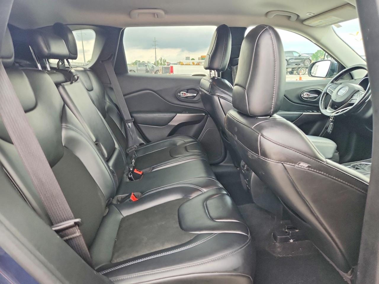 2019 JEEP CHEROKEE LATITUDE PLUS 4X4