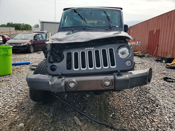 2017 JEEP WRANGLER UNLIMITED SAHARA 4X4