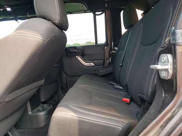 2017 JEEP WRANGLER UNLIMITED SAHARA 4X4