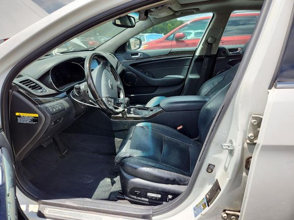 2015 KIA CADENZA