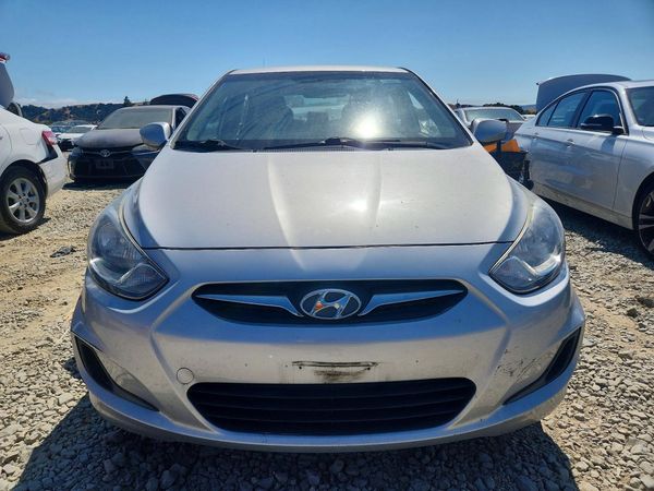 2013 HYUNDAI ACCENT GLS, GS