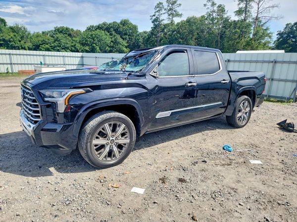 2023 TOYOTA TUNDRA