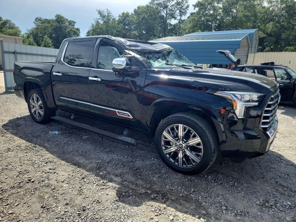 2023 TOYOTA TUNDRA