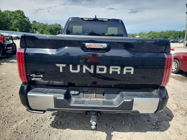 2023 TOYOTA TUNDRA