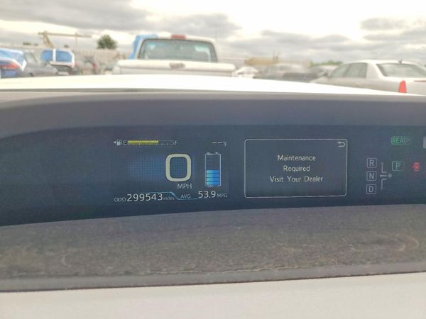 2016 TOYOTA PRIUS