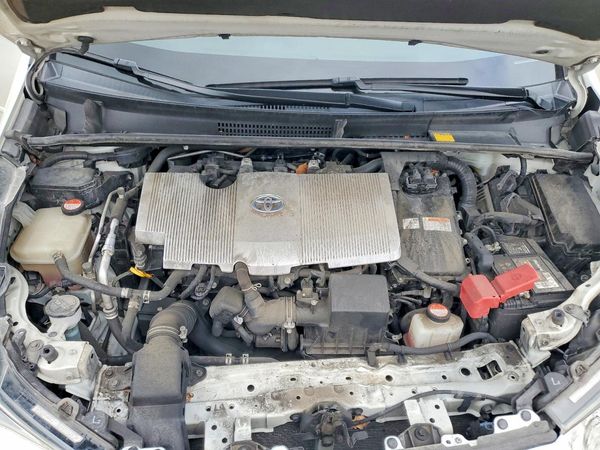 2016 TOYOTA PRIUS
