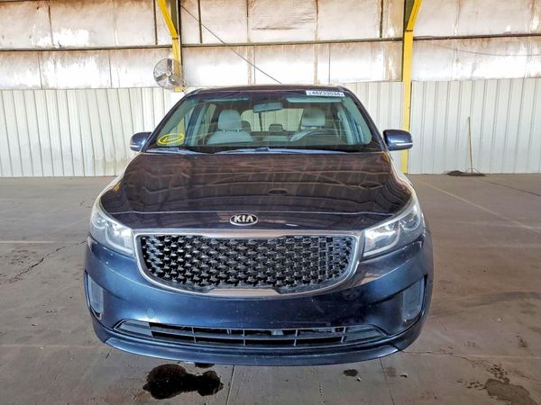 2015 KIA SEDONA