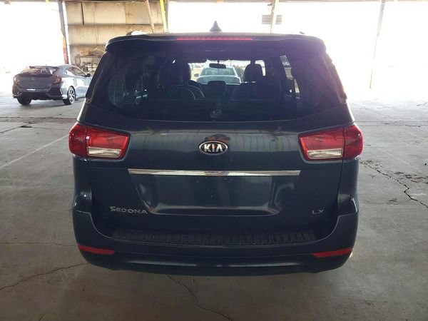 2015 KIA SEDONA