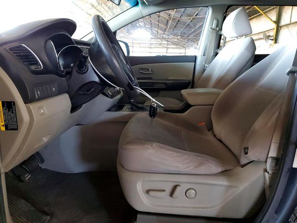 2015 KIA SEDONA