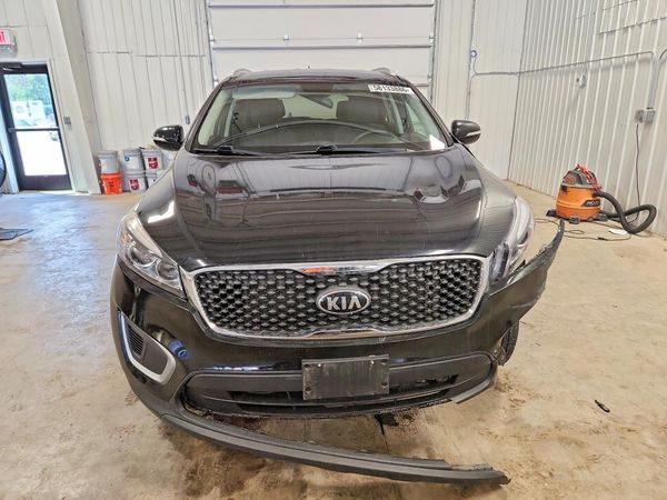 2017 KIA SORENTO L, LX