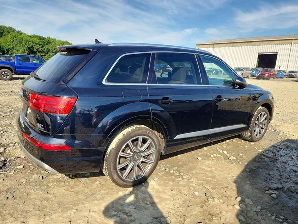2017 AUDI Q7 quattro Premium Plus