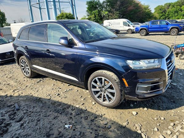 2017 AUDI Q7 quattro Premium Plus