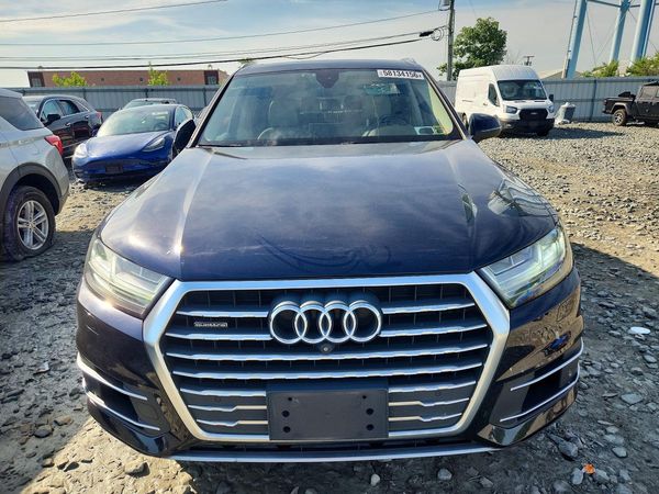 2017 AUDI Q7 quattro Premium Plus