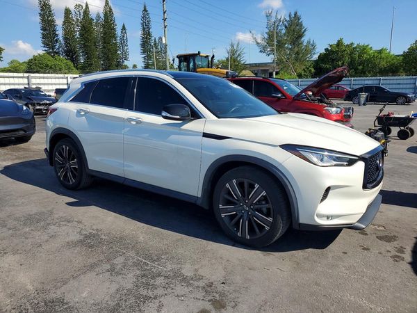 2022 INFINITI QX50 Luxe