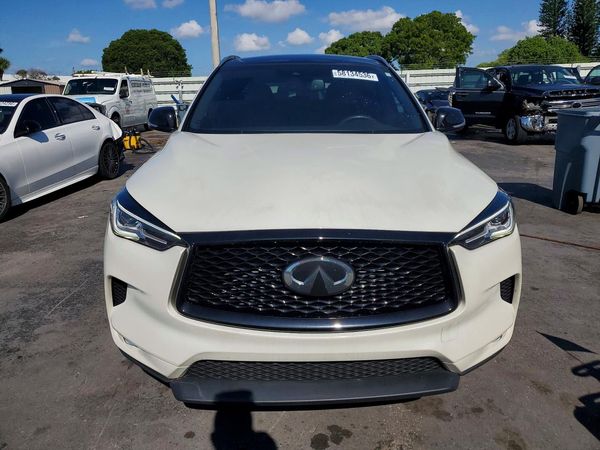 2022 INFINITI QX50 Luxe