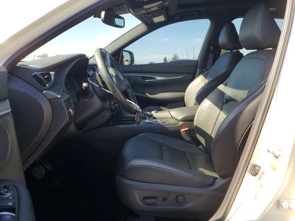 2022 INFINITI QX50 Luxe