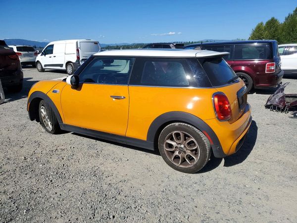 2017 MINI COOPER
