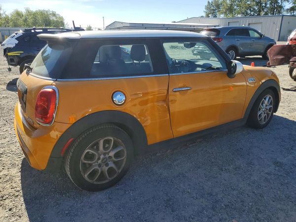 2017 MINI COOPER