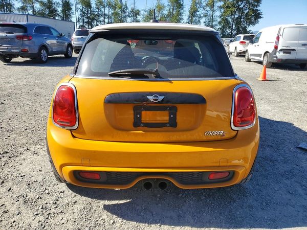 2017 MINI COOPER