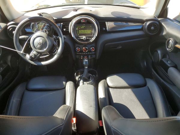 2017 MINI COOPER