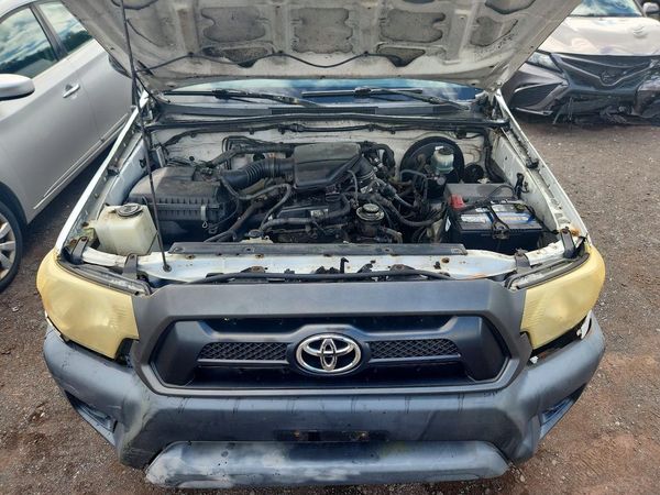 2012 TOYOTA TACOMA — Engine bay