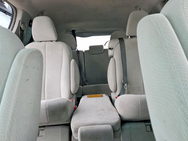 2014 TOYOTA SIENNA