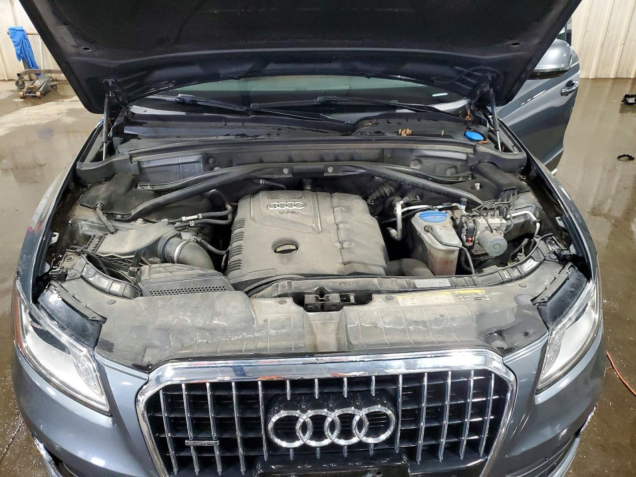 2016 AUDI Q5 quattro Premium Plus