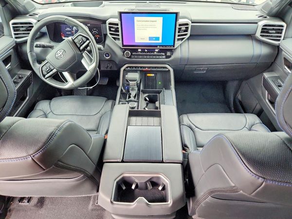 2024 TOYOTA TUNDRA Platinum