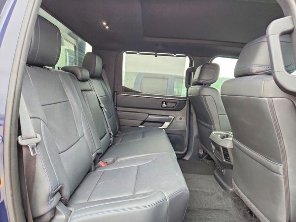 2024 TOYOTA TUNDRA Platinum