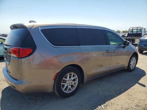 2018 CHRYSLER PACIFICA LX