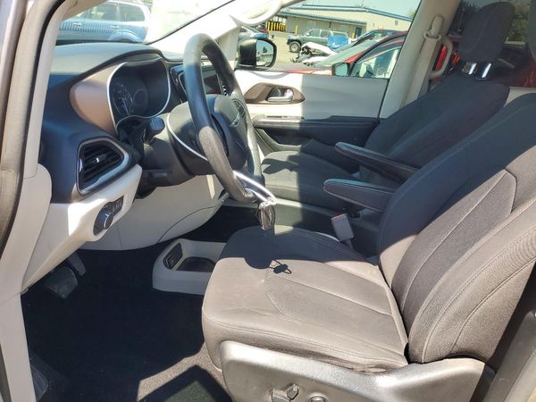 2018 CHRYSLER PACIFICA LX
