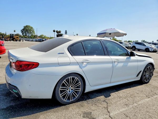 2018 BMW 530E