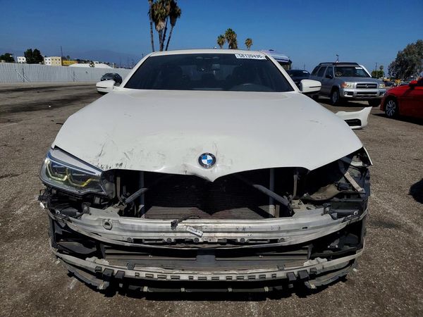 2018 BMW 530E