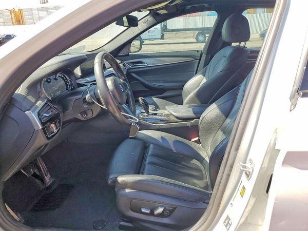 2018 BMW 530E
