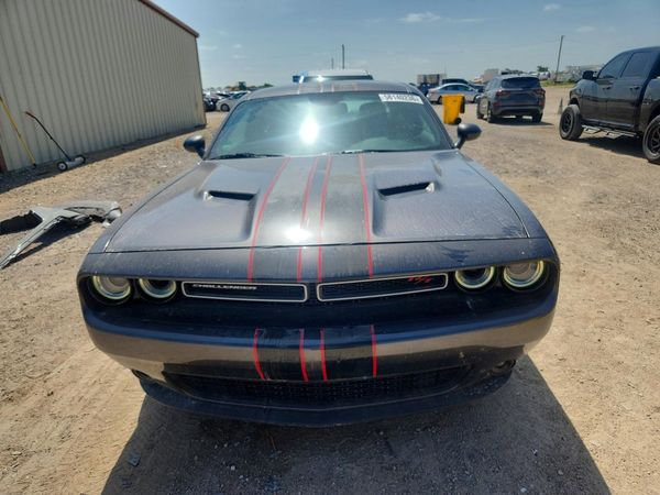 2016 DODGE CHALLENGER SXT Plus