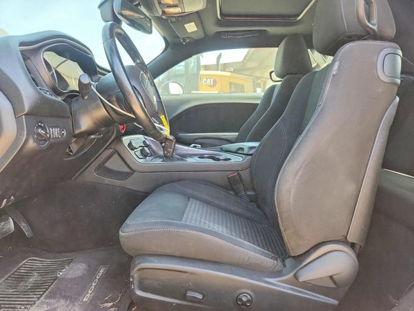 2016 DODGE CHALLENGER SXT Plus