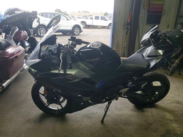 2025 KAWASAKI EX500 A