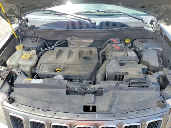 2014 JEEP COMPASS Sport — Engine bay