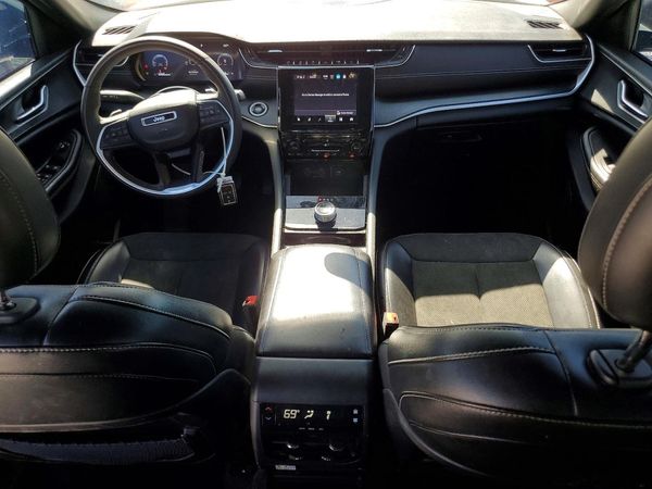 2023 JEEP GRAND CHEROKEE L LAREDO 4X2
