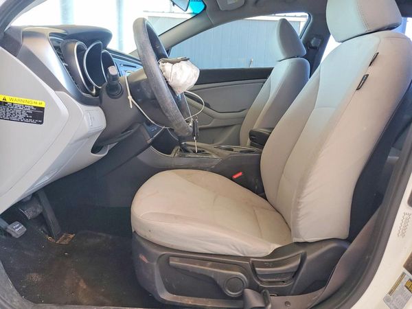 2015 KIA OPTIMA GL - Middle-low