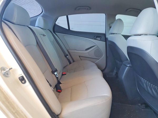 2015 KIA OPTIMA GL - Middle-low