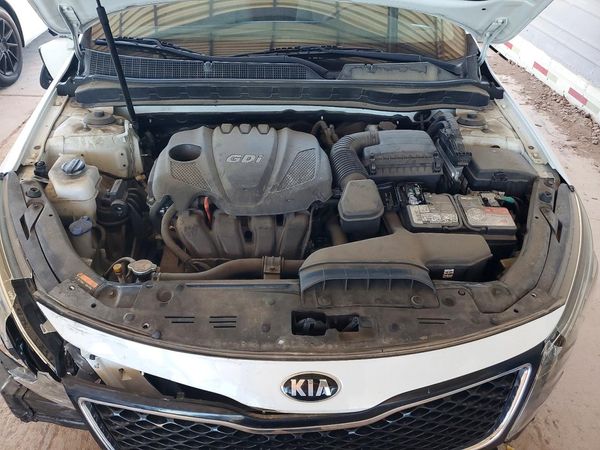 2015 KIA OPTIMA GL - Middle-low