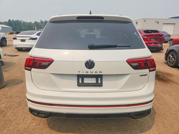 2023 VOLKSWAGEN TIGUAN 4Motion SE R-Line Black