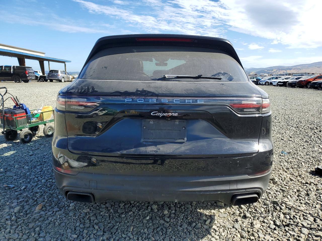 2019 PORSCHE CAYENNE